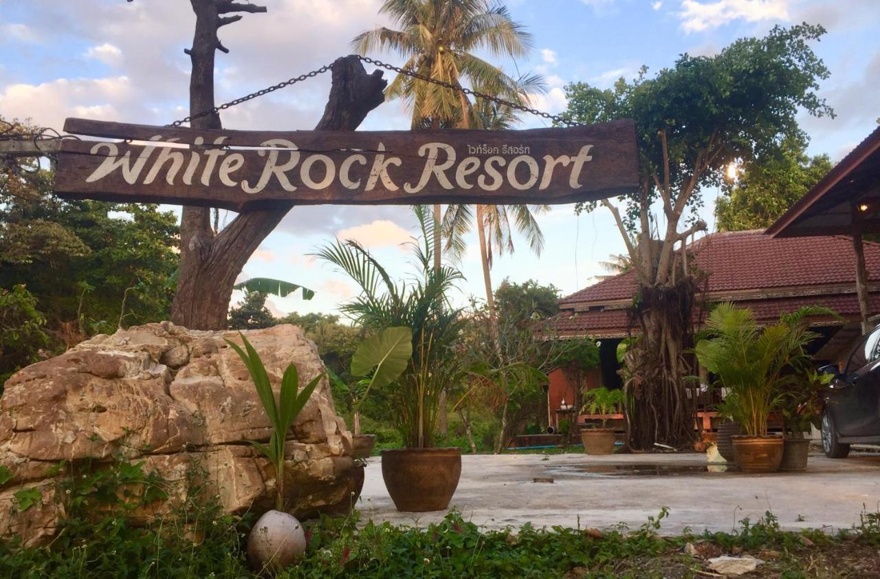 White Rock Resort Ko Lanta Esterno foto